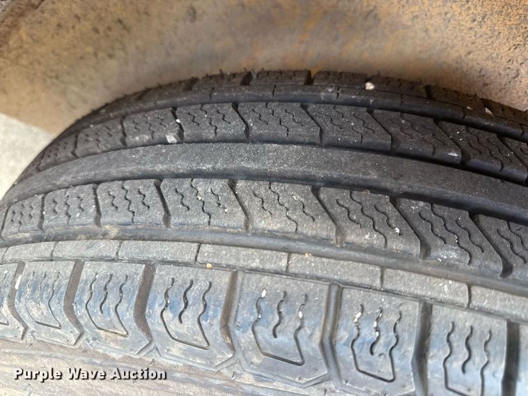 image for item DZ1484 2003 Redihaul RH14UT utility trailer