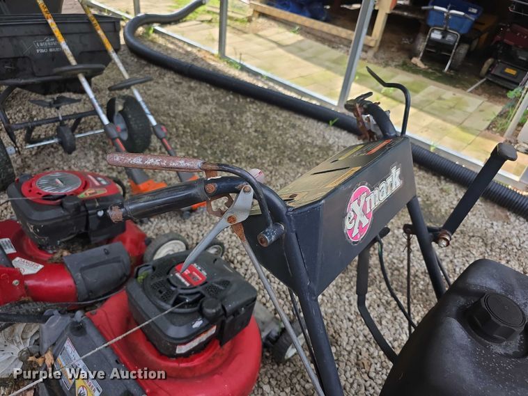 image for item DZ6000 Lawn equipment