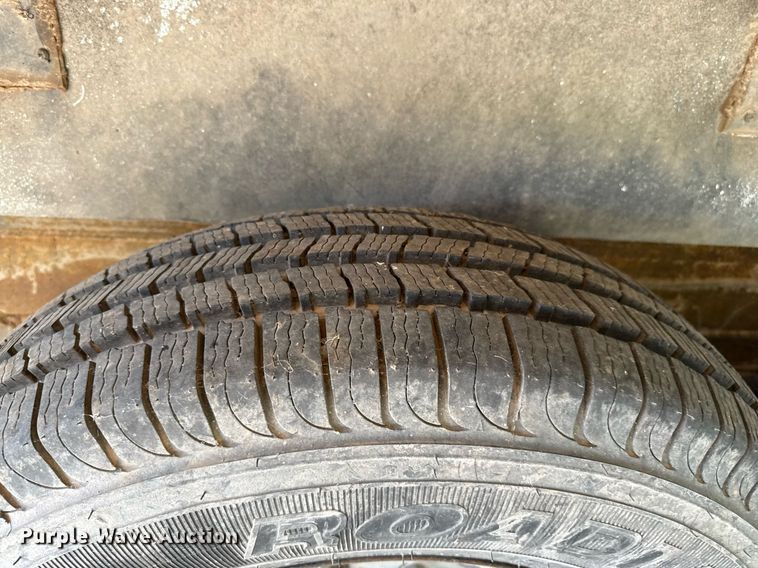 image for item DZ8588 1993 Fleetwood Avion camper