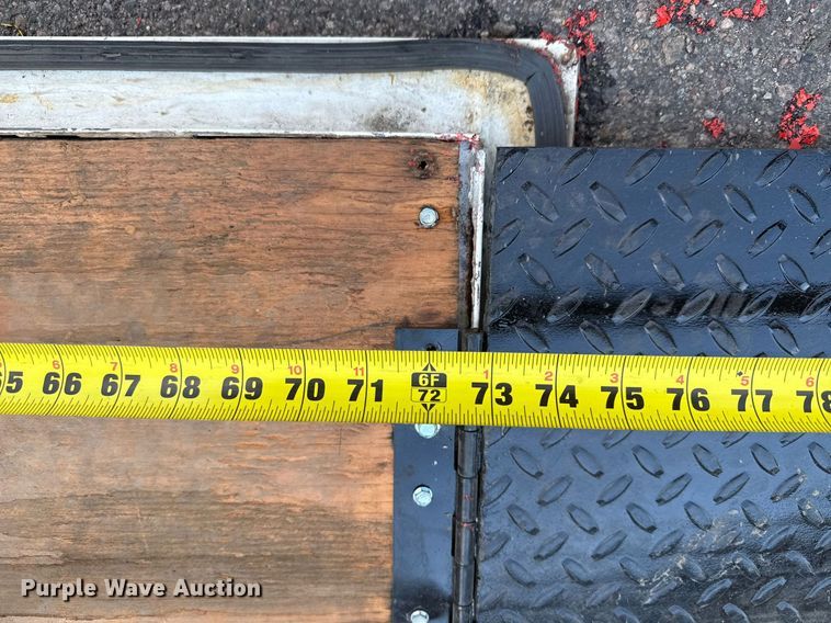 image for item DZ8676 2001 MightyMover Trailers enclosed cargo trailer