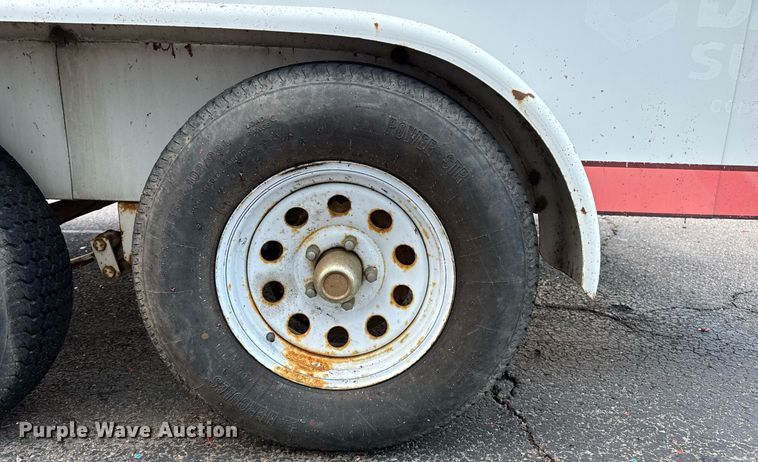 image for item DZ8676 2001 MightyMover Trailers enclosed cargo trailer