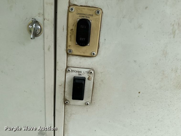 image for item DZ8687 2009 Keystone Fuzion 39309 camper