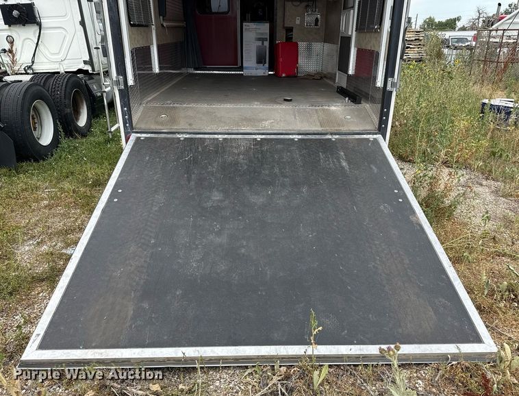 image for item DZ8687 2009 Keystone Fuzion 39309 camper