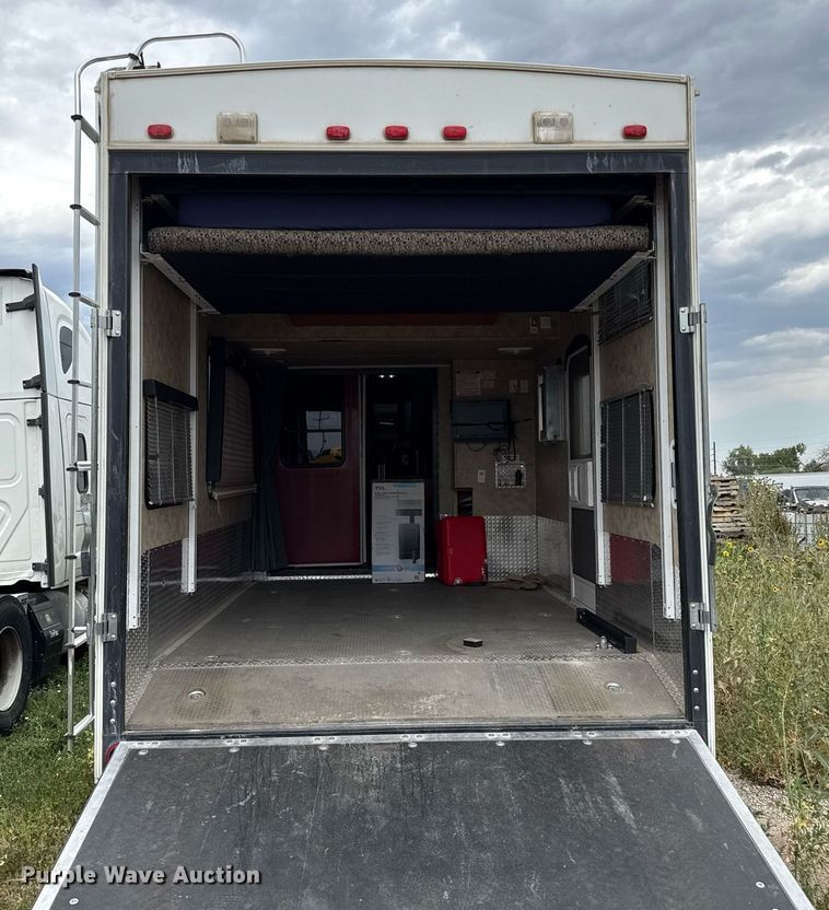 image for item DZ8687 2009 Keystone Fuzion 39309 camper