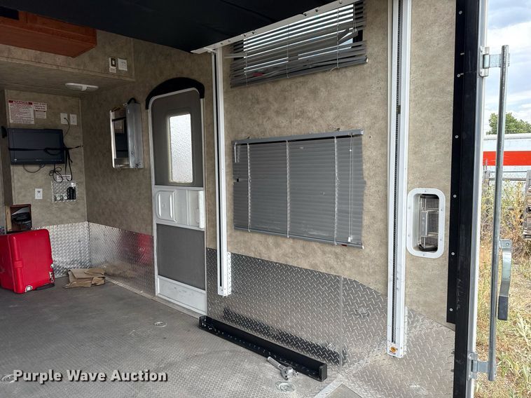 image for item DZ8687 2009 Keystone Fuzion 39309 camper