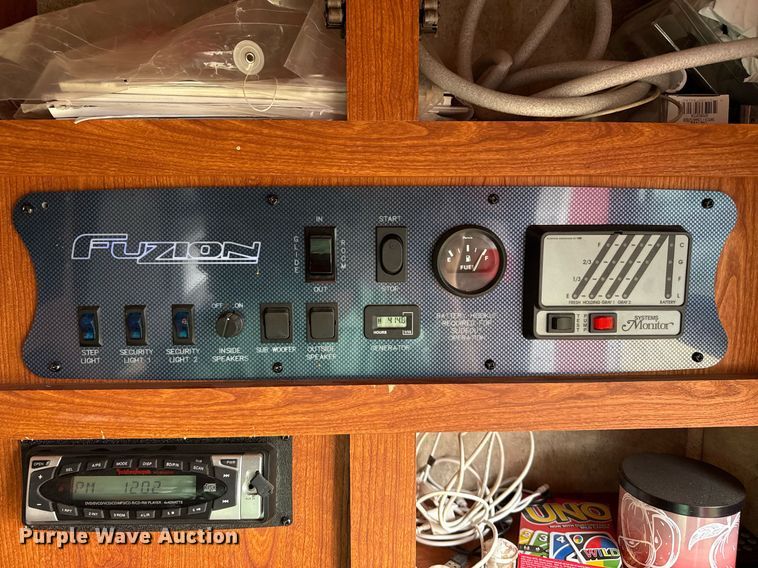 image for item DZ8687 2009 Keystone Fuzion 39309 camper