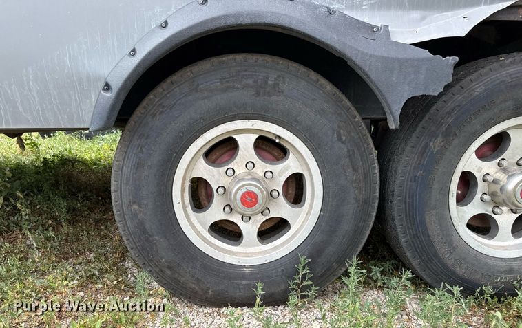 image for item DZ8687 2009 Keystone Fuzion 39309 camper