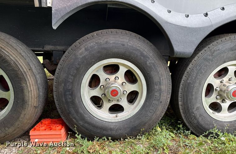 image for item DZ8687 2009 Keystone Fuzion 39309 camper