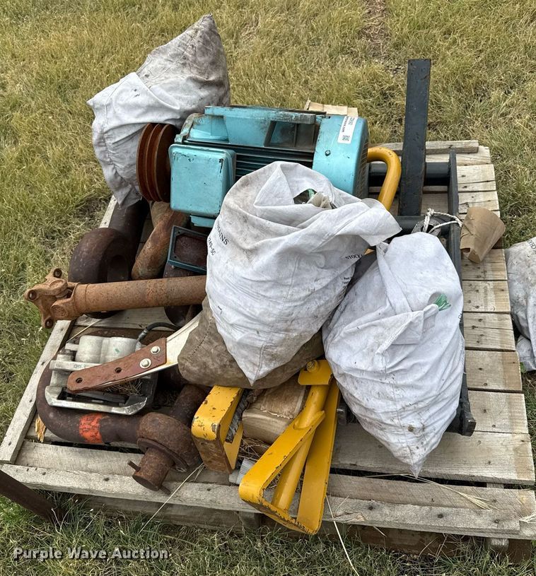 image for item DZ8692 Truck parts