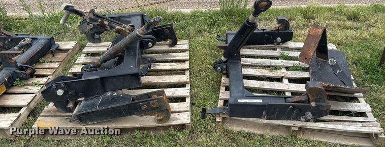 image for item DZ8697 (3) quick attaches