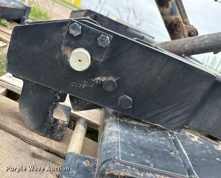 image for item DZ8697 (3) quick attaches