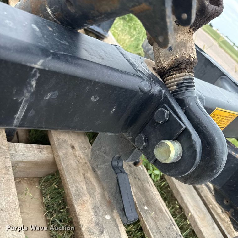 image for item DZ8697 (3) quick attaches