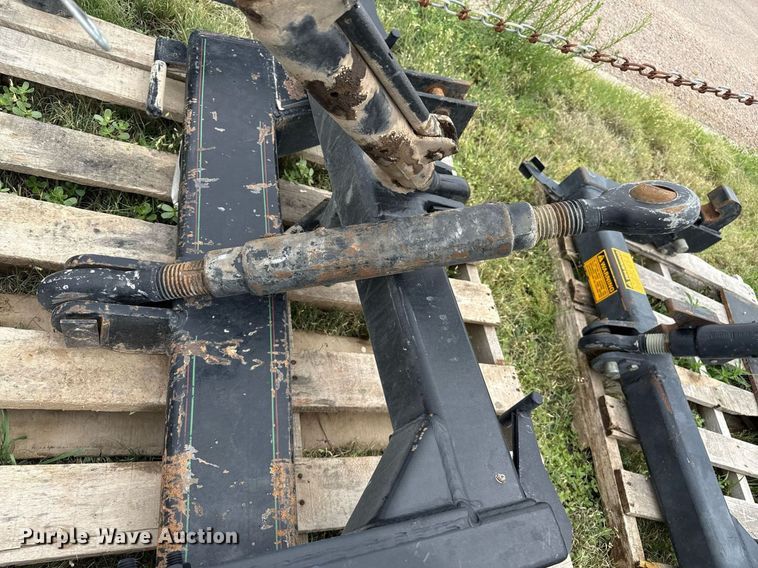 image for item DZ8697 (3) quick attaches