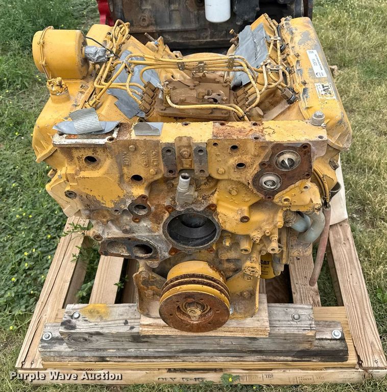 image for item DZ8704 Caterpillar 3208 engine