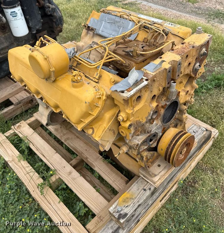 image for item DZ8704 Caterpillar 3208 engine
