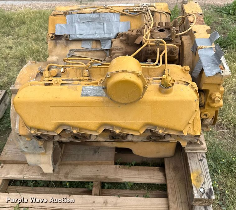 image for item DZ8704 Caterpillar 3208 engine