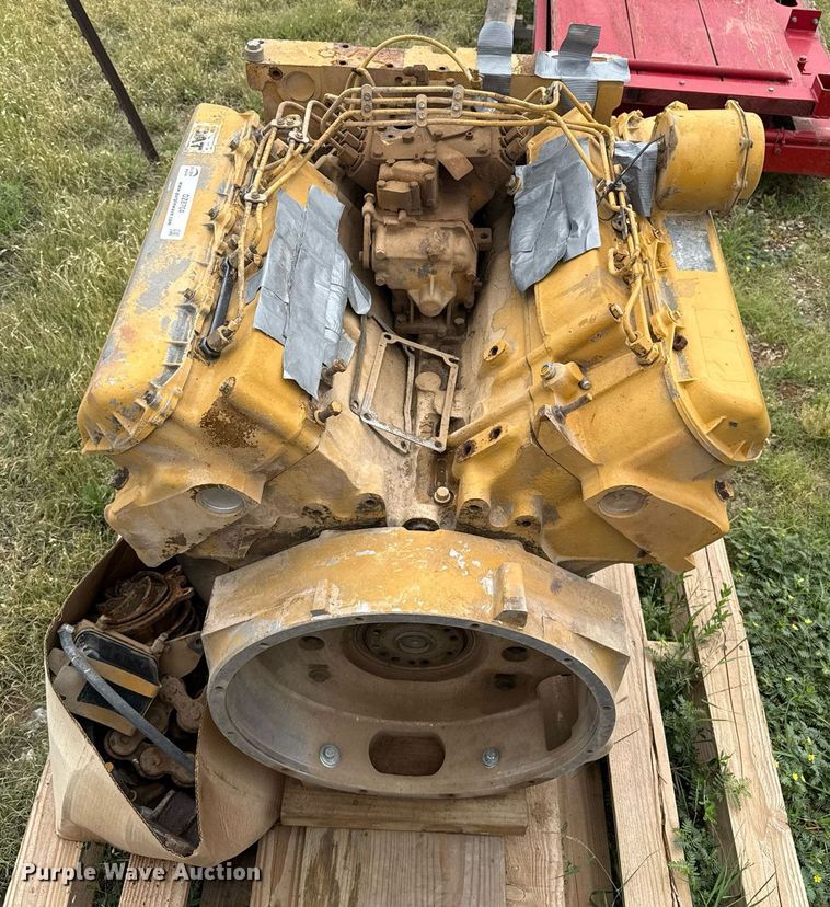 image for item DZ8704 Caterpillar 3208 engine