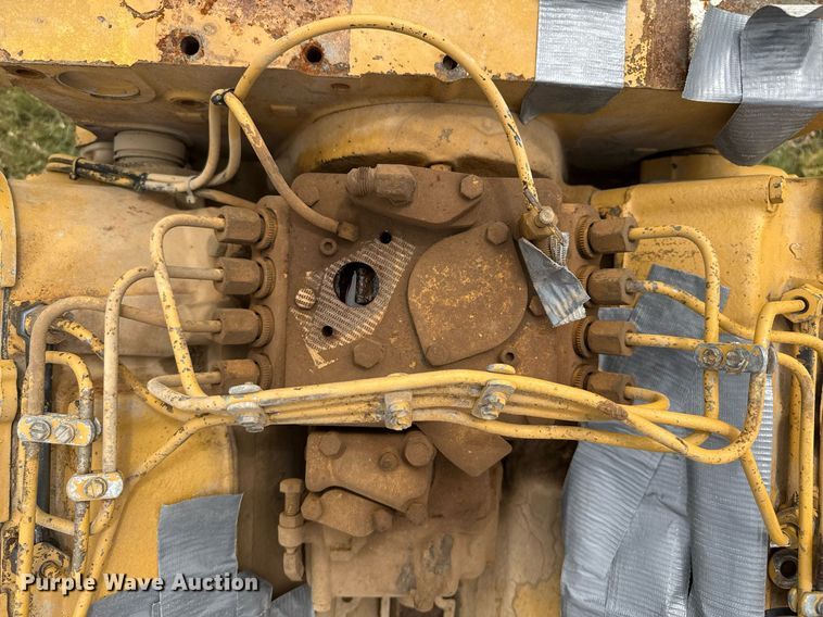 image for item DZ8704 Caterpillar 3208 engine