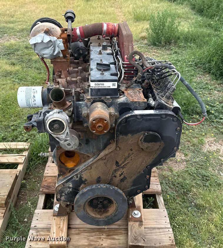 image for item DZ8705 Cummins 6TA-830 engine