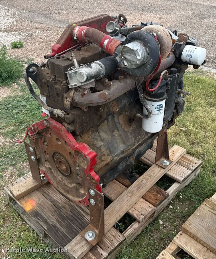 image for item DZ8705 Cummins 6TA-830 engine