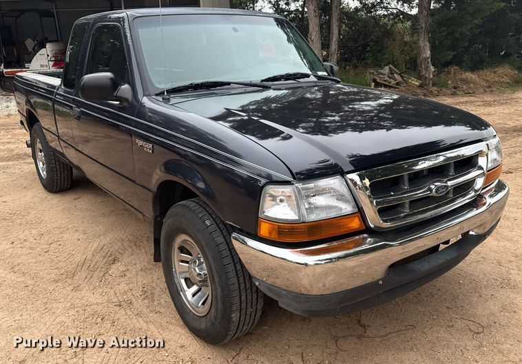 image for item DZ8709 2000 Ford Ranger SuperCab pickup truck