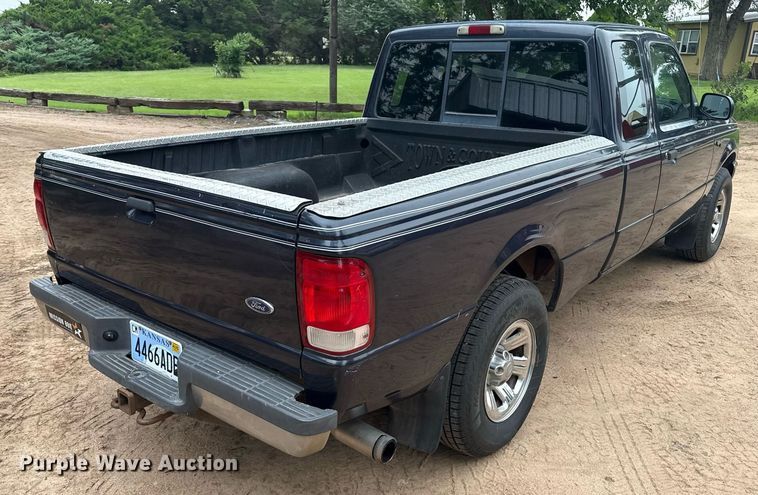 image for item DZ8709 2000 Ford Ranger SuperCab pickup truck