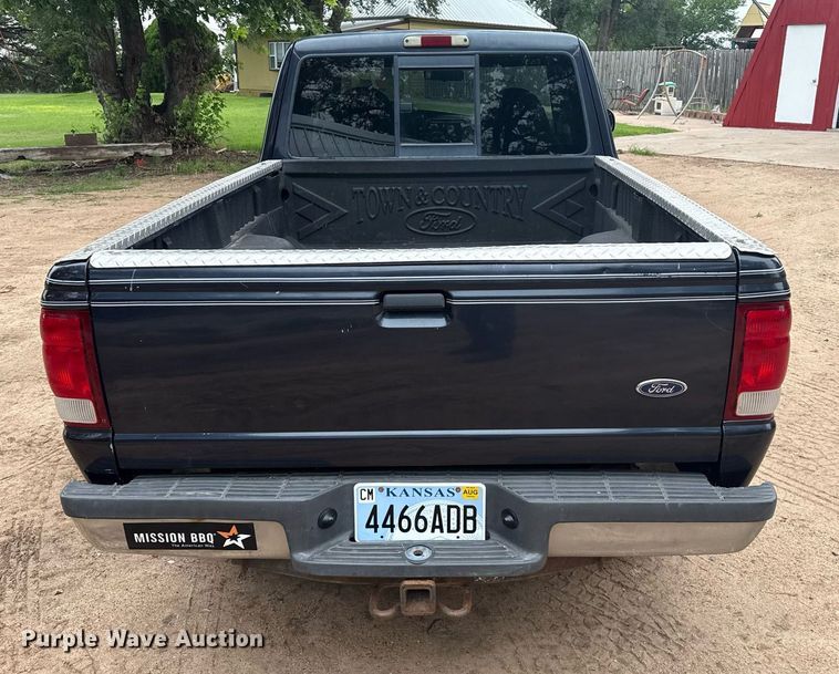 image for item DZ8709 2000 Ford Ranger SuperCab pickup truck