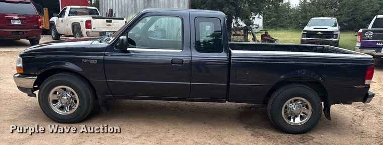 image for item DZ8709 2000 Ford Ranger SuperCab pickup truck
