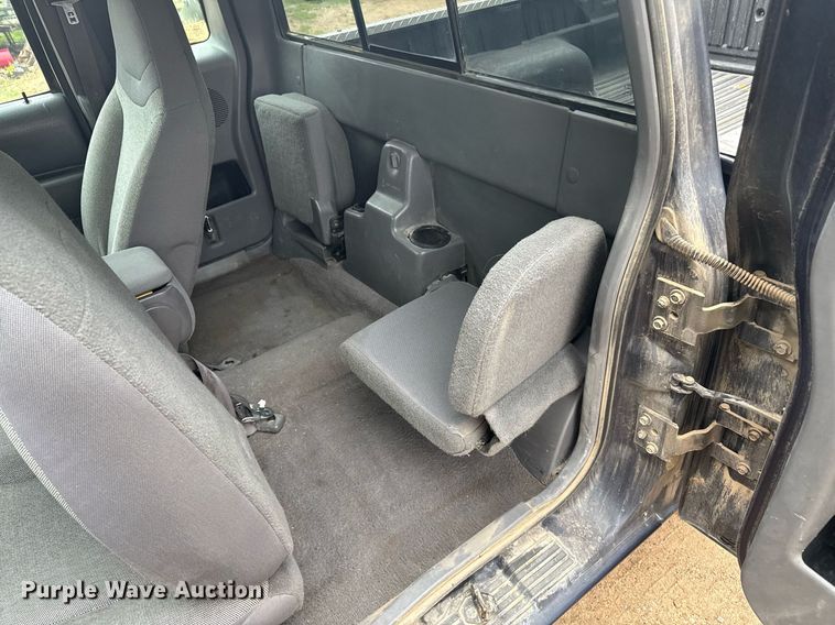 image for item DZ8709 2000 Ford Ranger SuperCab pickup truck