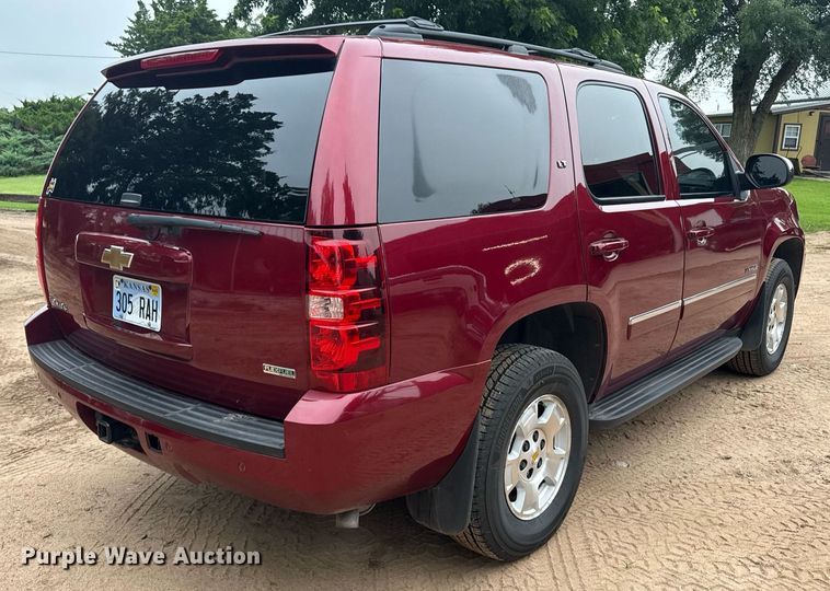 image for item DZ8710 2011 Chevrolet Tahoe SUV