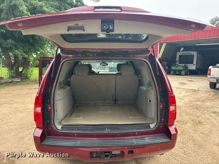 image for item DZ8710 2011 Chevrolet Tahoe SUV