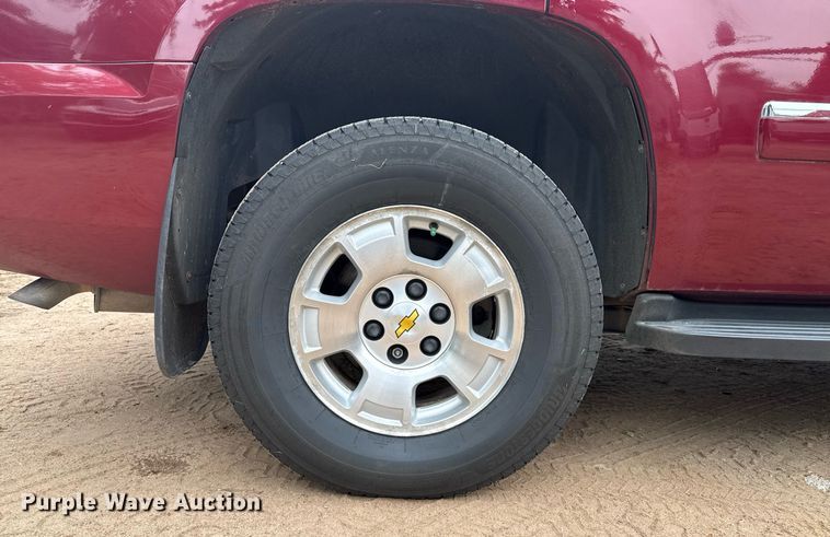 image for item DZ8710 2011 Chevrolet Tahoe SUV