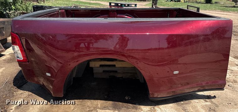 image for item DZ8716 Pickup truck bed