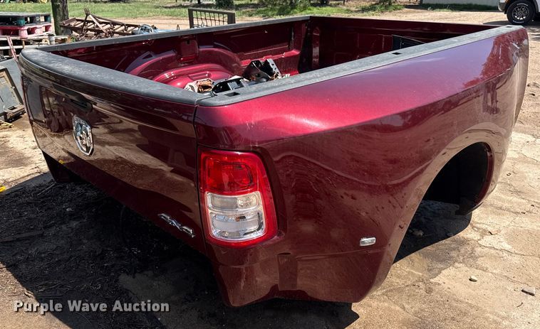 image for item DZ8716 Pickup truck bed