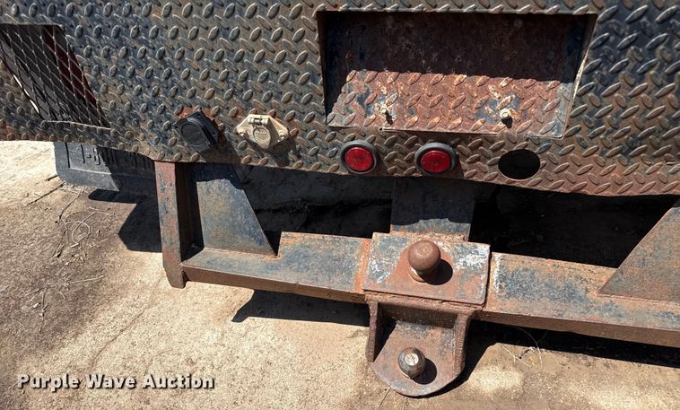 image for item DZ8717 Pickup flatbed
