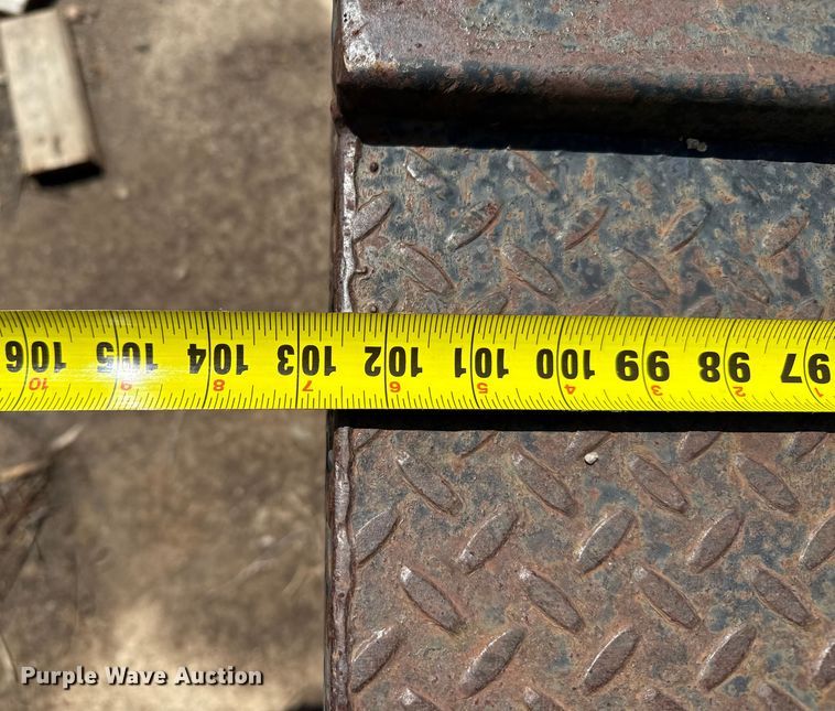 image for item DZ8717 Pickup flatbed