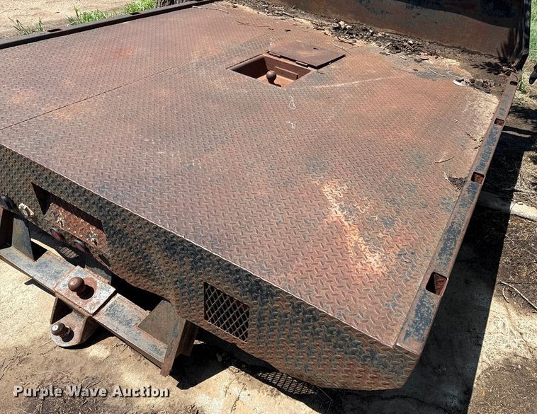 image for item DZ8717 Pickup flatbed