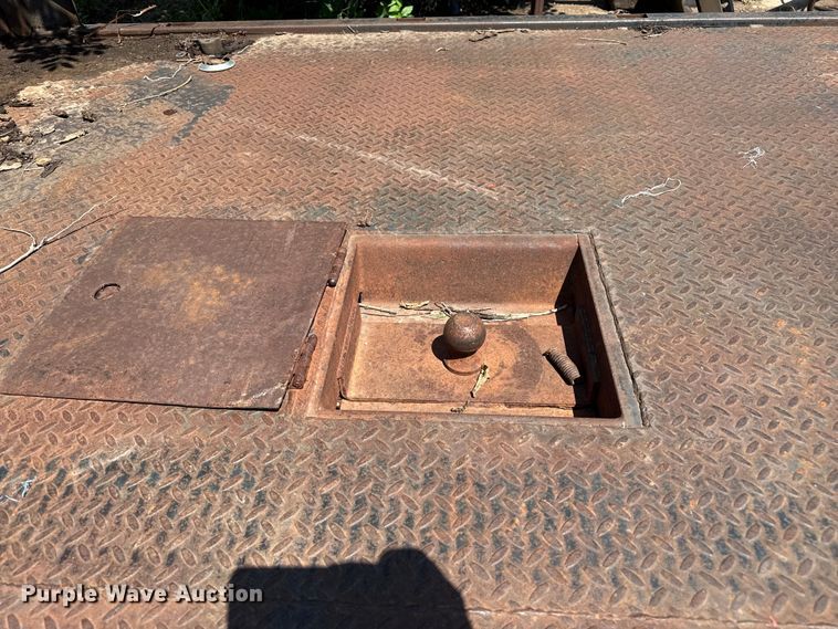 image for item DZ8717 Pickup flatbed