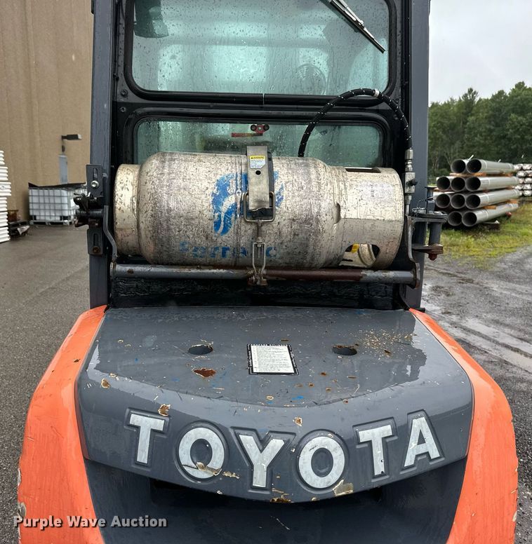 image for item EB2765 2015 Toyota 8FGU32 forklift