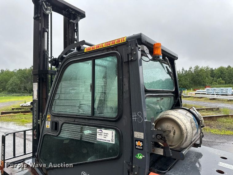 image for item EB2765 2015 Toyota 8FGU32 forklift