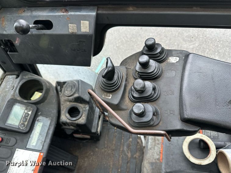 image for item EB2765 2015 Toyota 8FGU32 forklift