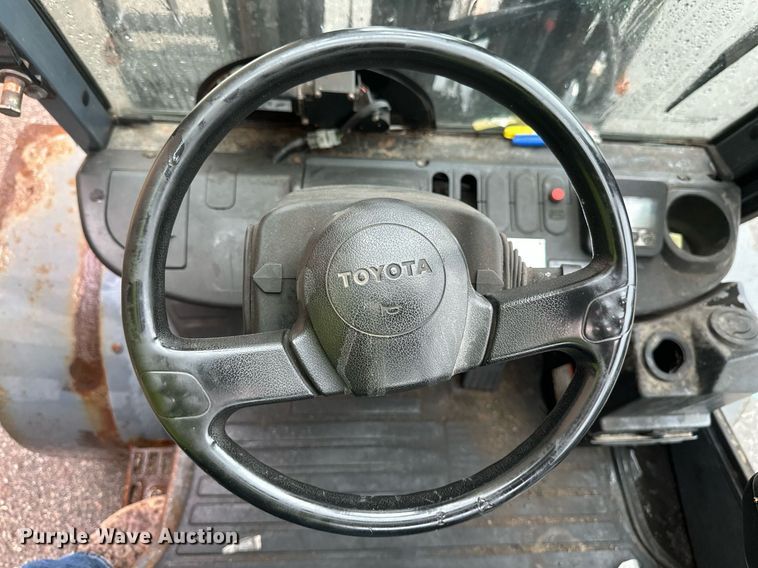 image for item EB2765 2015 Toyota 8FGU32 forklift