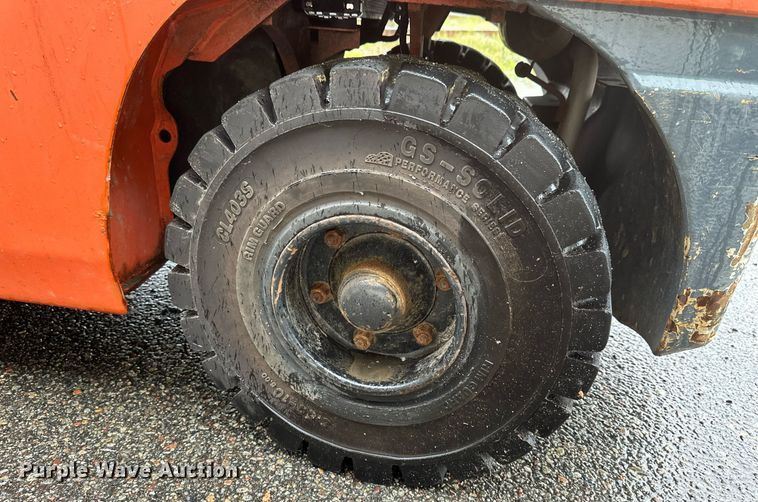 image for item EB2765 2015 Toyota 8FGU32 forklift