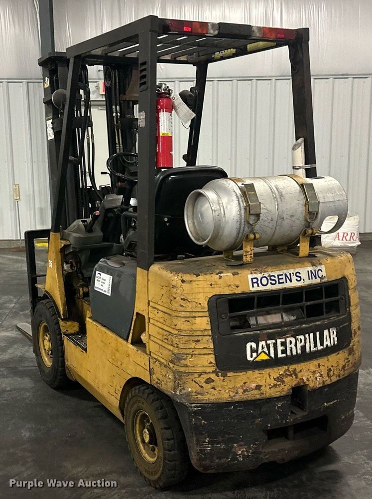 image for item EB2776 Caterpillar GP18 forklift