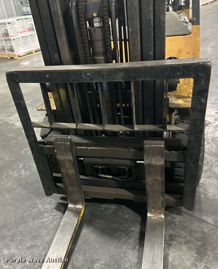 image for item EB2776 Caterpillar GP18 forklift