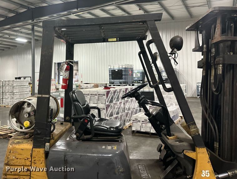 image for item EB2776 Caterpillar GP18 forklift