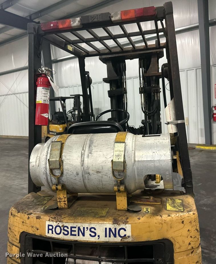 image for item EB2776 Caterpillar GP18 forklift