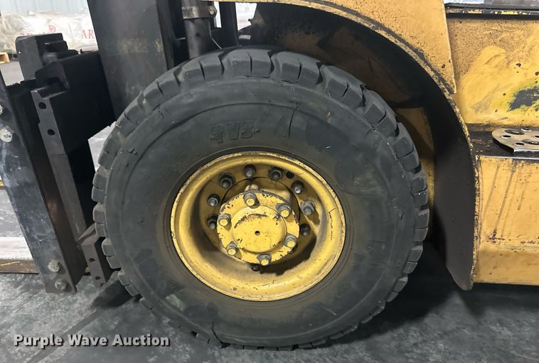 image for item EB2776 Caterpillar GP18 forklift