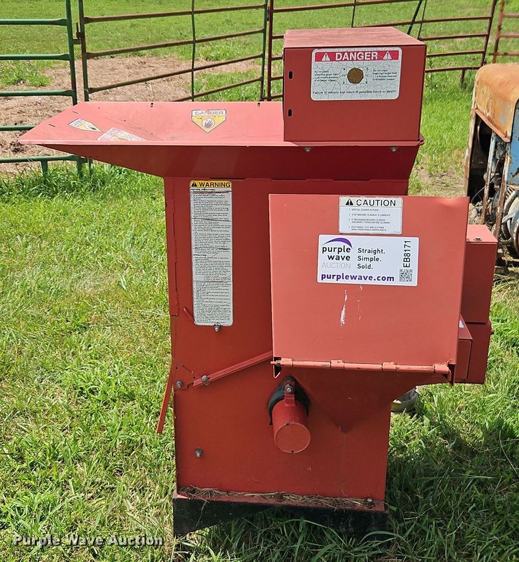 image for item EB8171 Bush Hog CS 100P wood chipper