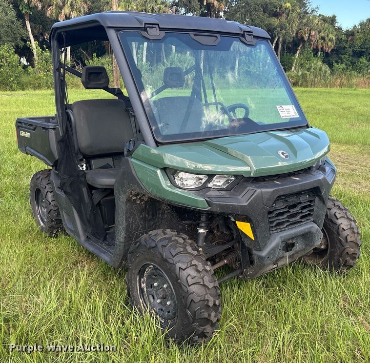 image for item EC3709 2023 Can-am Defender HD7 utility vehicle